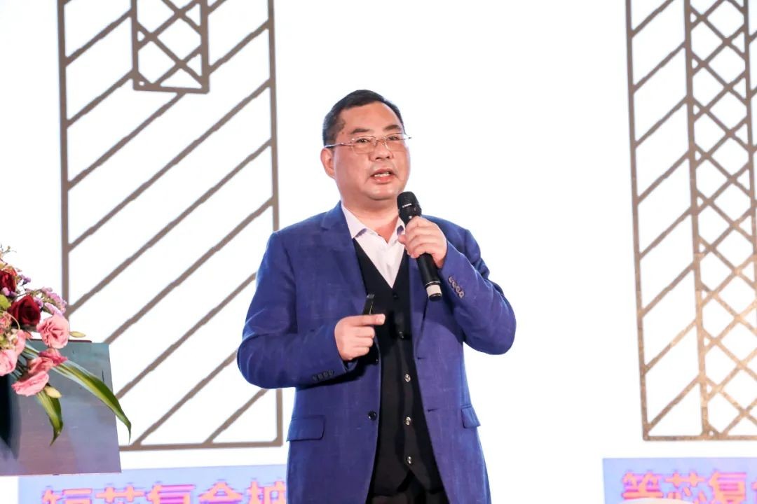 饕餮盛宴！不朽情缘-官方网站智能?建华建材预造桩施工设备与技术互换会隆沉召开