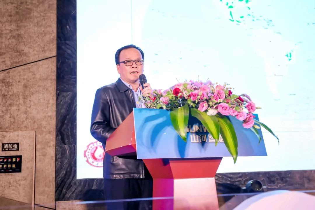 饕餮盛宴！不朽情缘-官方网站智能?建华建材预造桩施工设备与技术互换会隆沉召开