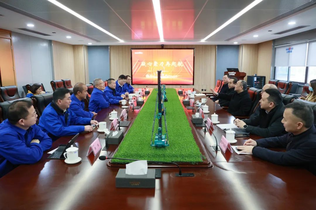 张庆红调研不朽情缘-官方网站智能