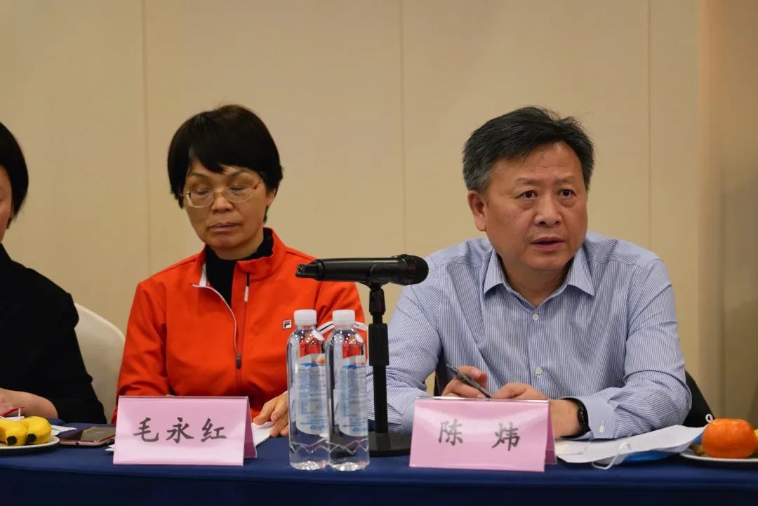抱团出海，携手共赢！何清华带队赴湖南异地商会结合会造访互换