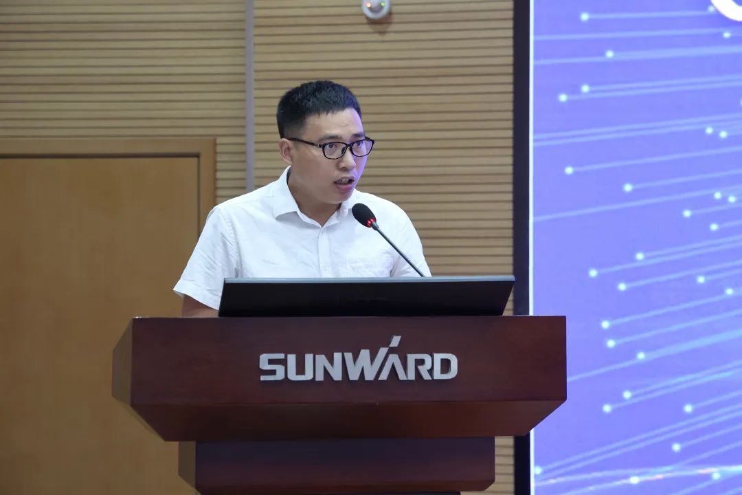 创新引领，智造未来！“2022院士专家长沙杏妆高端设备高质量发展钻研会隆沉进行