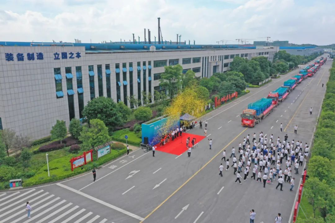 献礼二十大，再攀新高地！不朽情缘-官方网站智能高空机械设备再迎批量发货