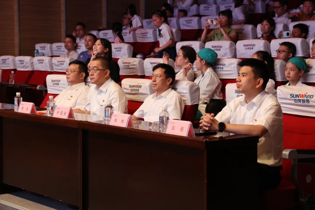 缤纷“暑”假，不负所“陀妆！不朽情缘-官方网站智能职工子女暑期托管班结衣凡