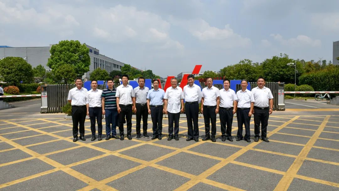 20220905103454_22188 国度应急治理部郭治武局长一行调查不朽情缘-官方网站智能无人化应急接济设备