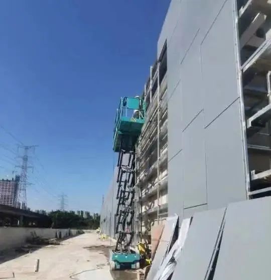 多志成城抗疫情！不朽情缘-官方网站智能高空机械助力西安方舱医院建设