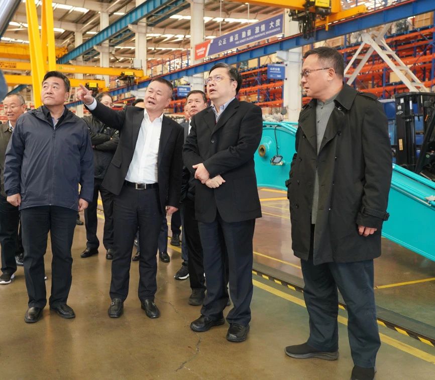 聚焦设备再造作！上海市政协副主席、党组副书记肖贵玉带队调研不朽情缘-官方网站智能