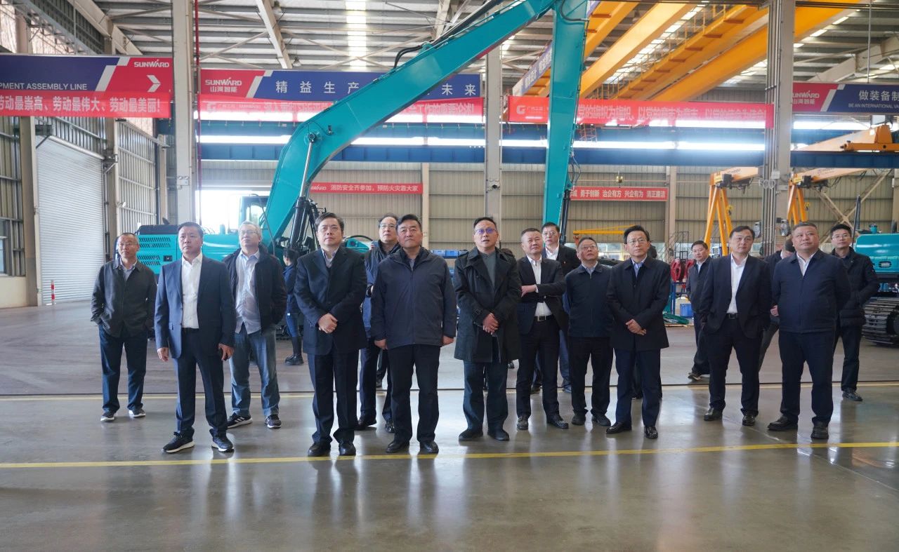 聚焦设备再造作！上海市政协副主席、党组副书记肖贵玉带队调研不朽情缘-官方网站智能