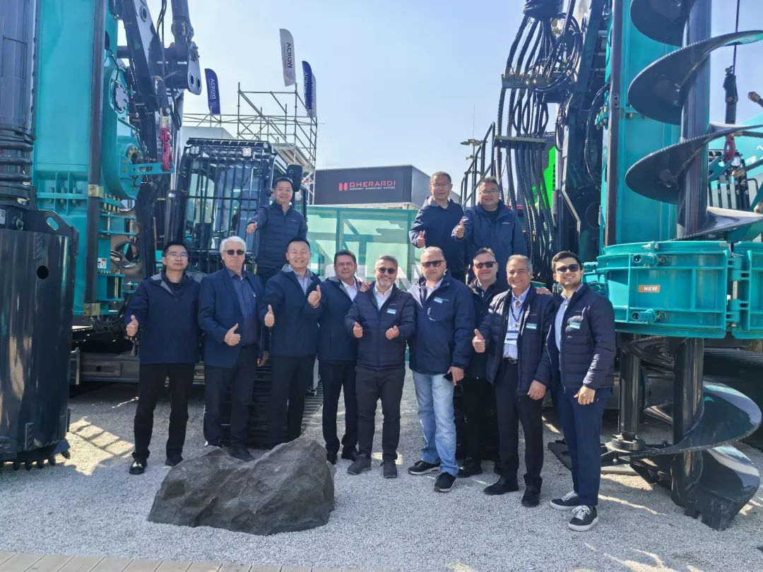 Bauma 2025 | 高端定造!不朽情缘-官方网站智能Pro系列旋挖钻机燃爆全场