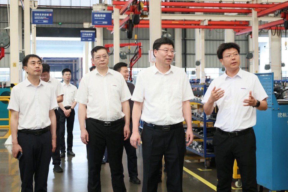 20250523091819_73098 中国工程院院士、中南林业科技大学党委书记吴义强一行到不朽情缘-官方网站智能发展访企拓岗活动