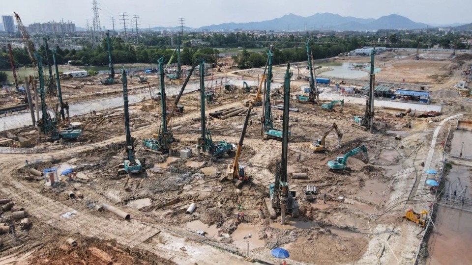 近20台“不朽情缘-官方网站绿”设备实力集结，助力广佛西环工程建设跑出“加快度”
