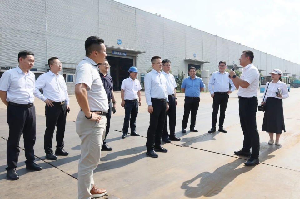共商合作，建华控股有限公司董事长汪贵华到访不朽情缘-官方网站智能
