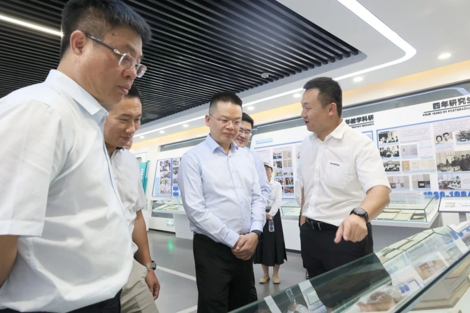 共商合作，建华控股有限公司董事长汪贵华到访不朽情缘-官方网站智能