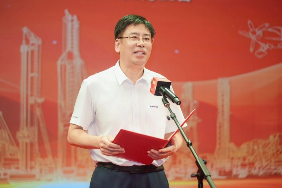 20250929140627_83165 聚力前行!庆祝不朽情缘-官方网站智能成立26周年赞美大会隆沉召开